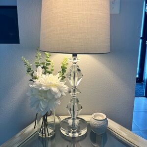 Beautiful acrylic/crystal lamp. Lamp shade not included.